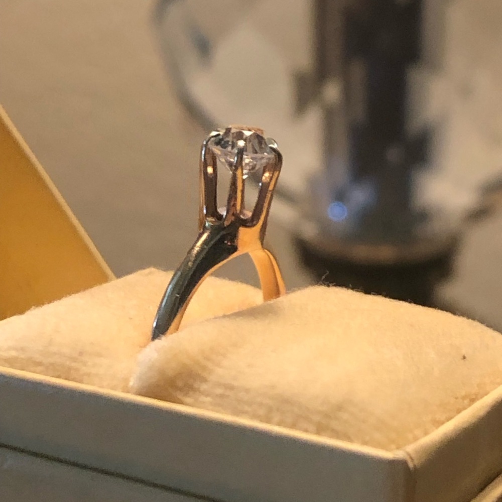 Victorian engagement ring with box